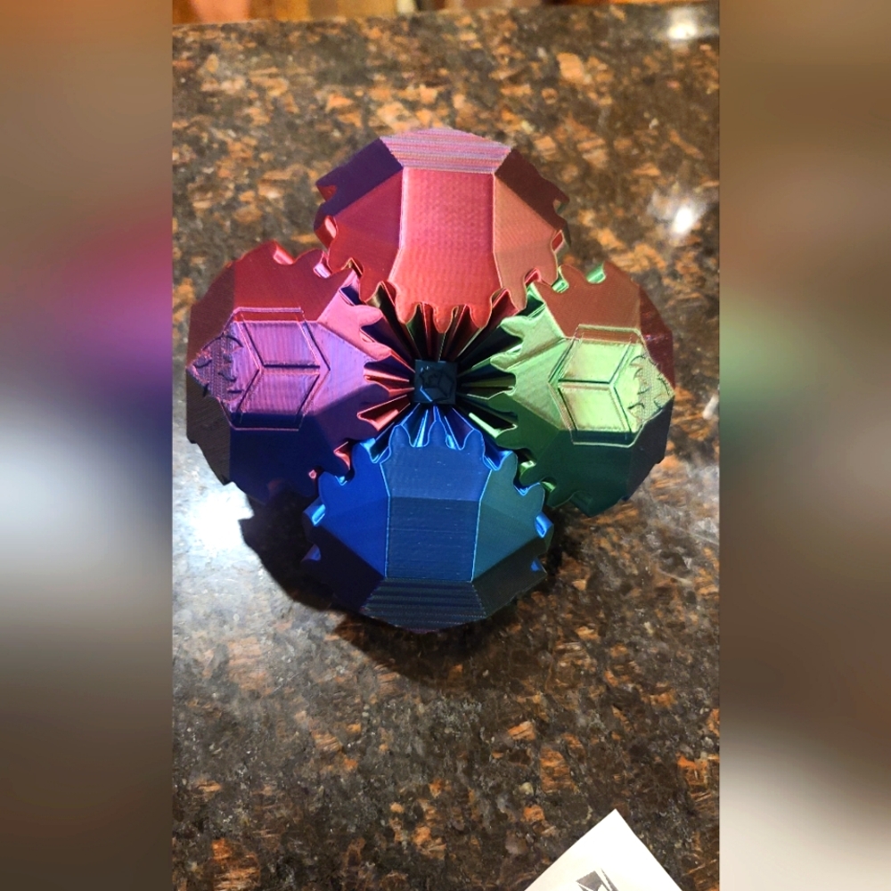 3D Fidget Color Changing Gear Rhombo